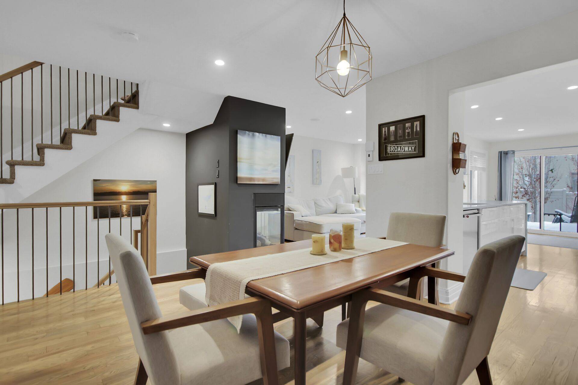 Stittsville - Munster - Richmond, ON K2S 0T4,117 Woodhurst CRES