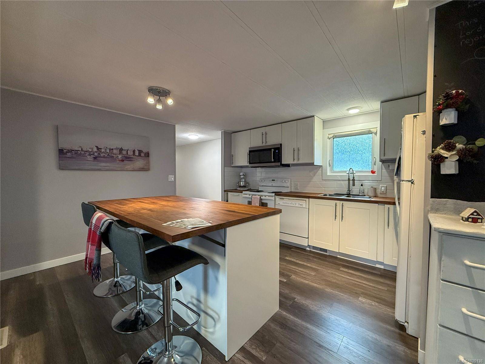 Campbell River, BC V9W 4H4,2700 Woodburn Rd #41