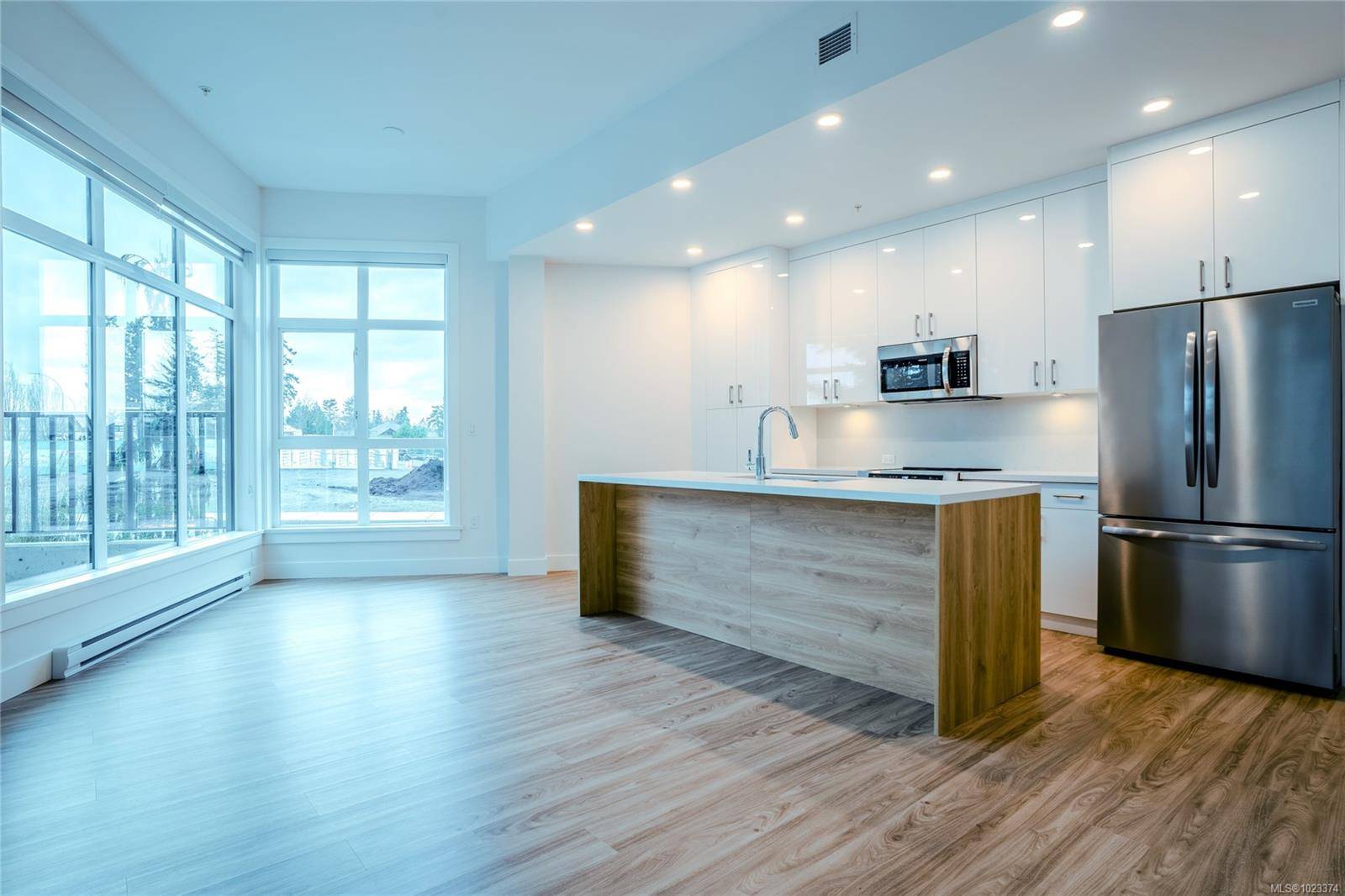 Nanaimo, BC V9V 1W4,6320 Sentinal Dr #104