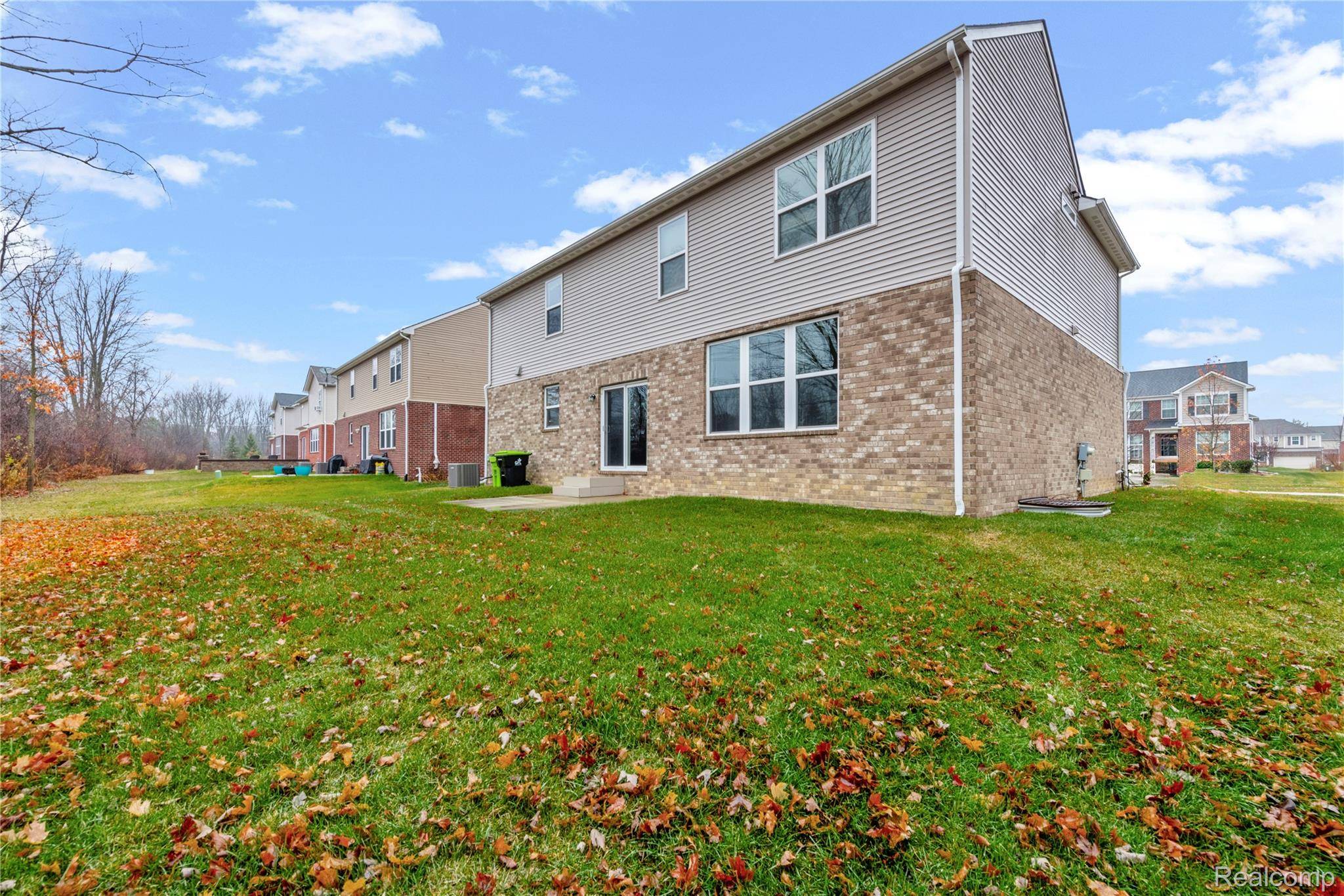 Novi, MI 48374,25835 Oberlin blvd