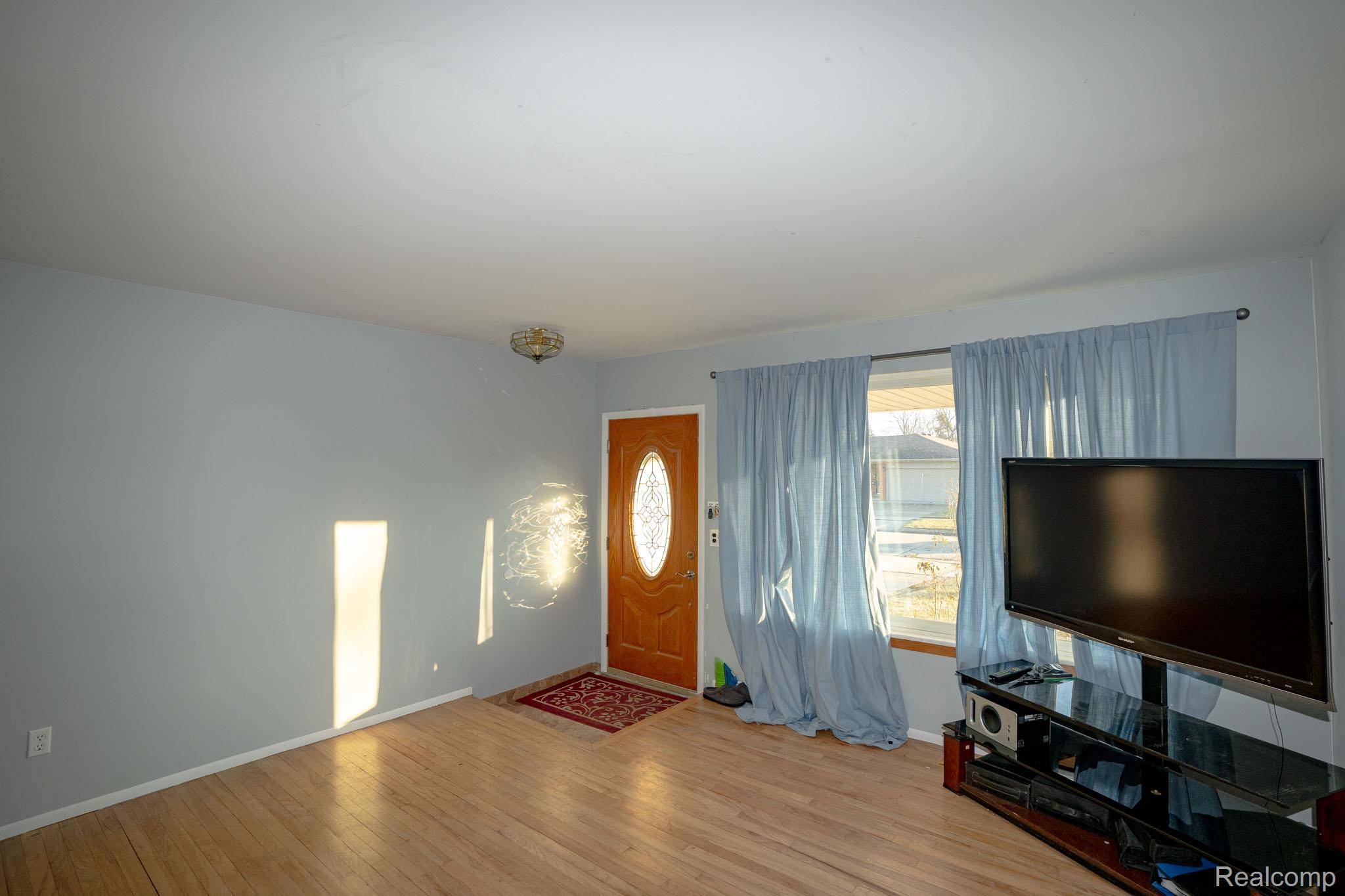 Warren, MI 48088,13657 Jenny DR