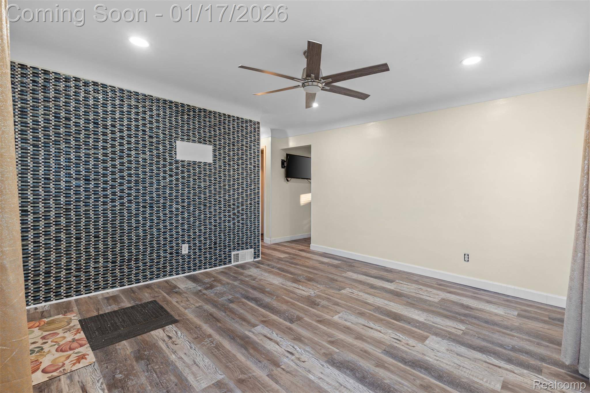 Dearborn, MI 48124,22321 Cleveland ST