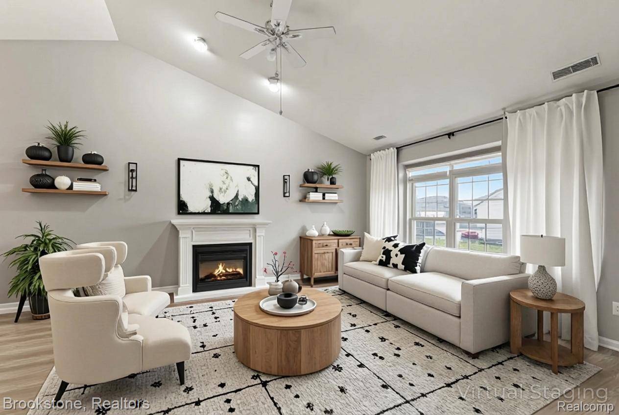 New Baltimore, MI 48051,51936 Wave LN