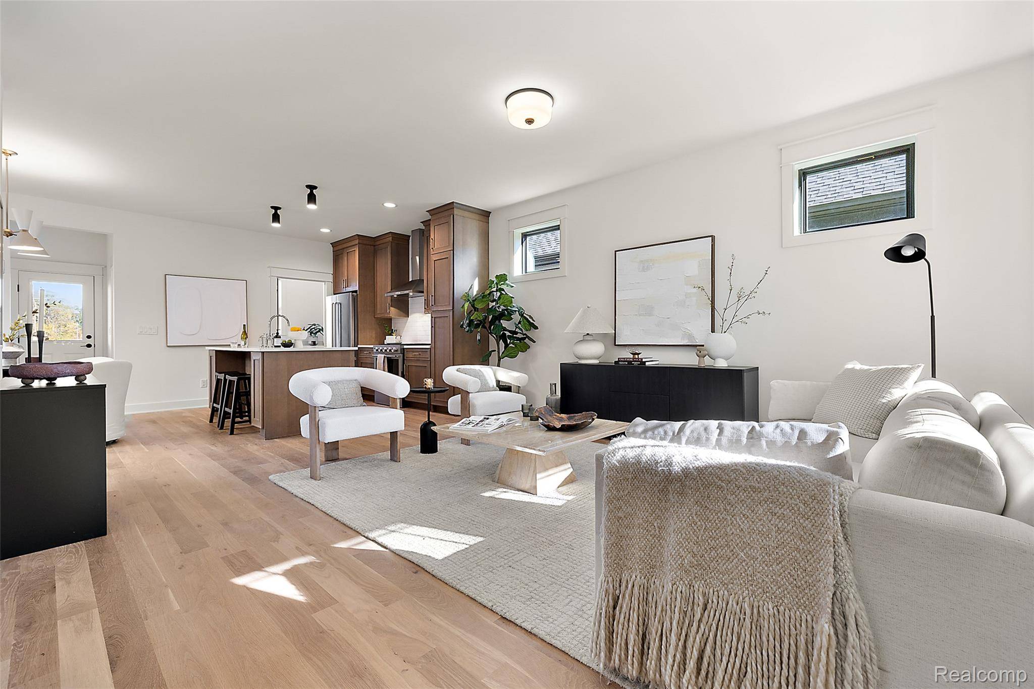 Detroit, MI 48214,1595 Belvidere ST