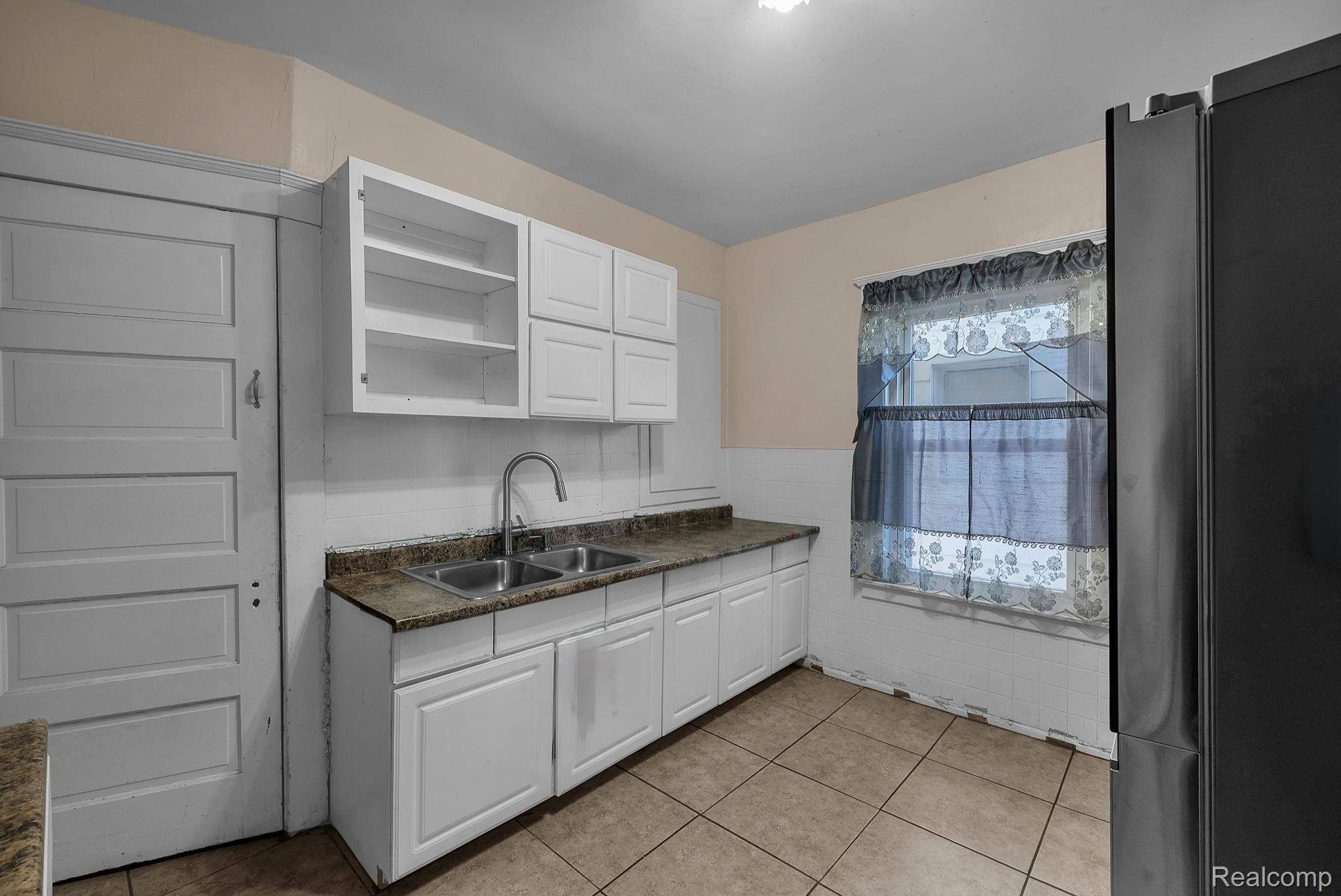 Detroit, MI 48210,5280 Proctor ST