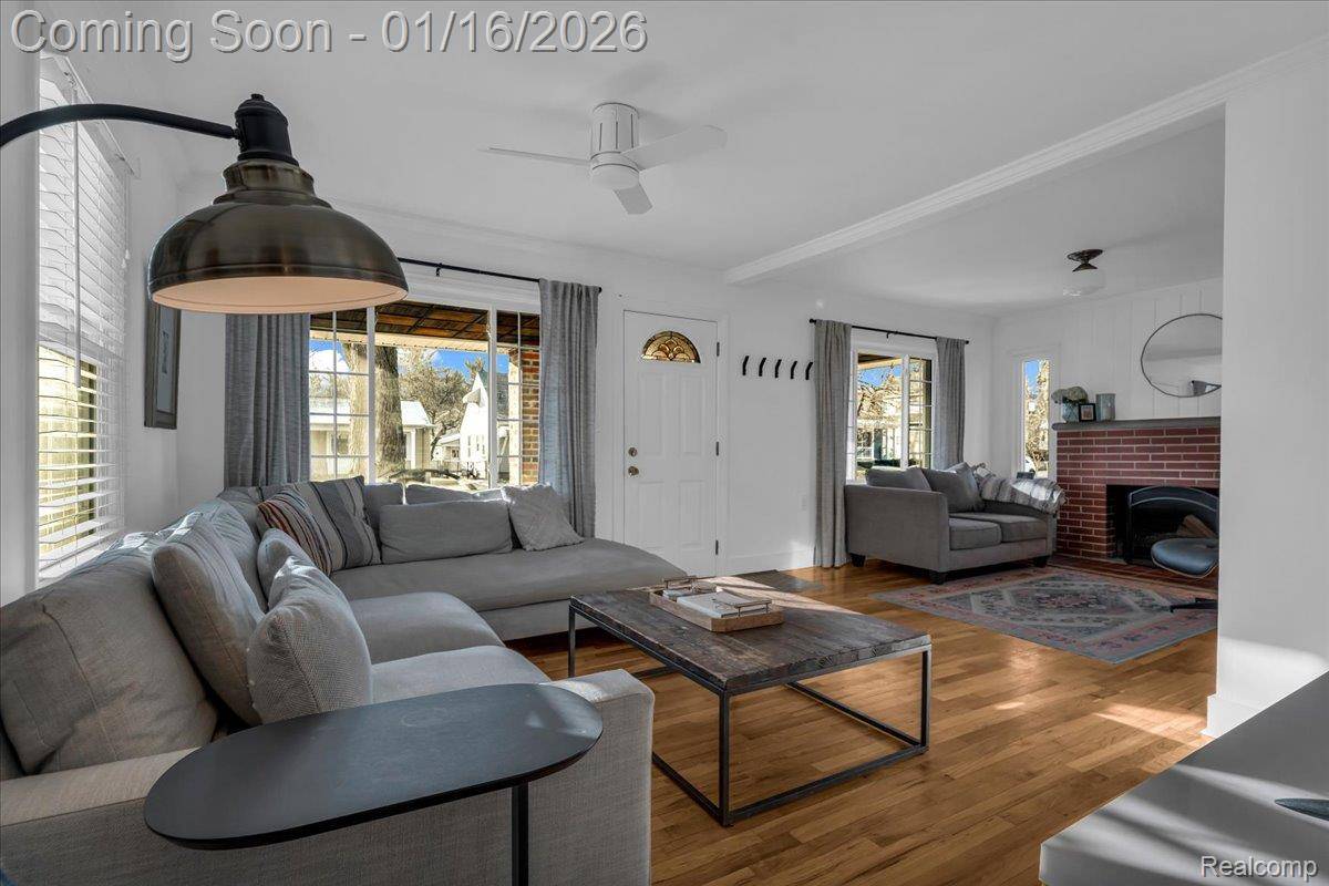 Royal Oak, MI 48067,243 Marlin AVE