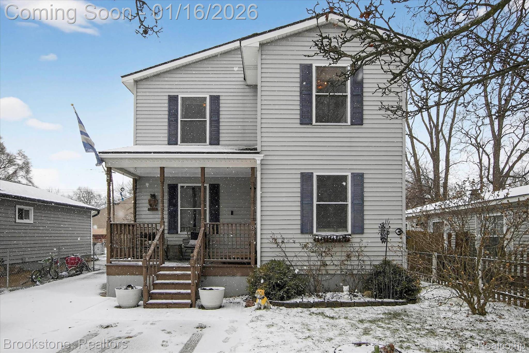 Wolverine Lake, MI 48390,875 Adelaide DR