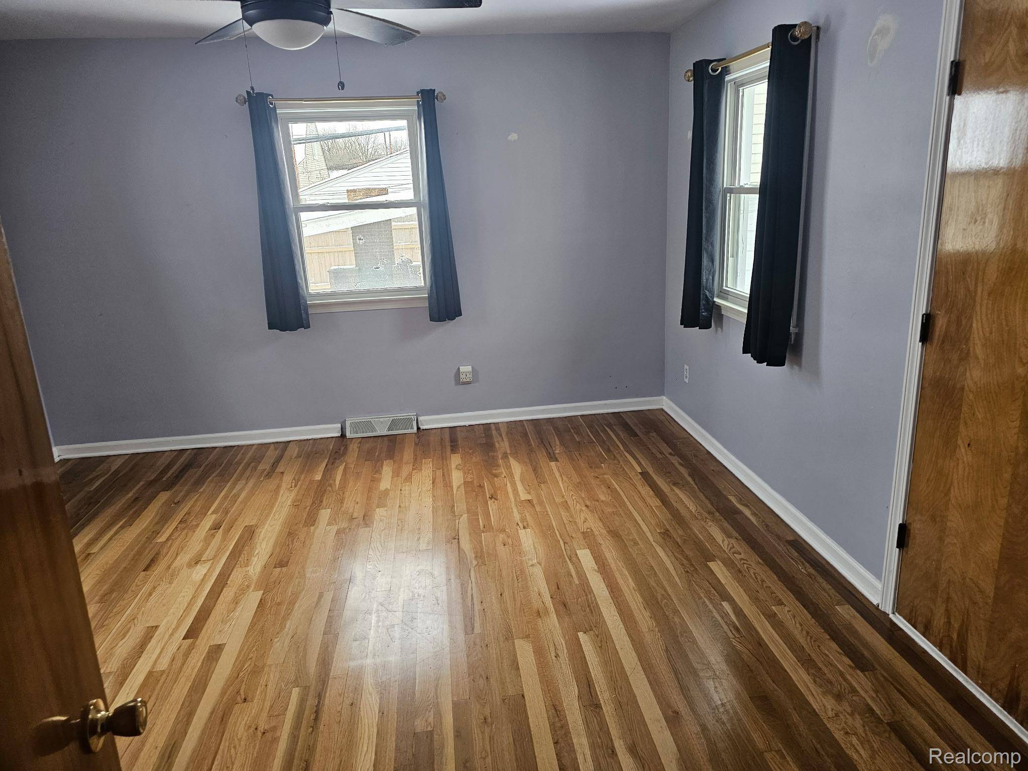 Royal Oak, MI 48073,714 E 12 Mile RD