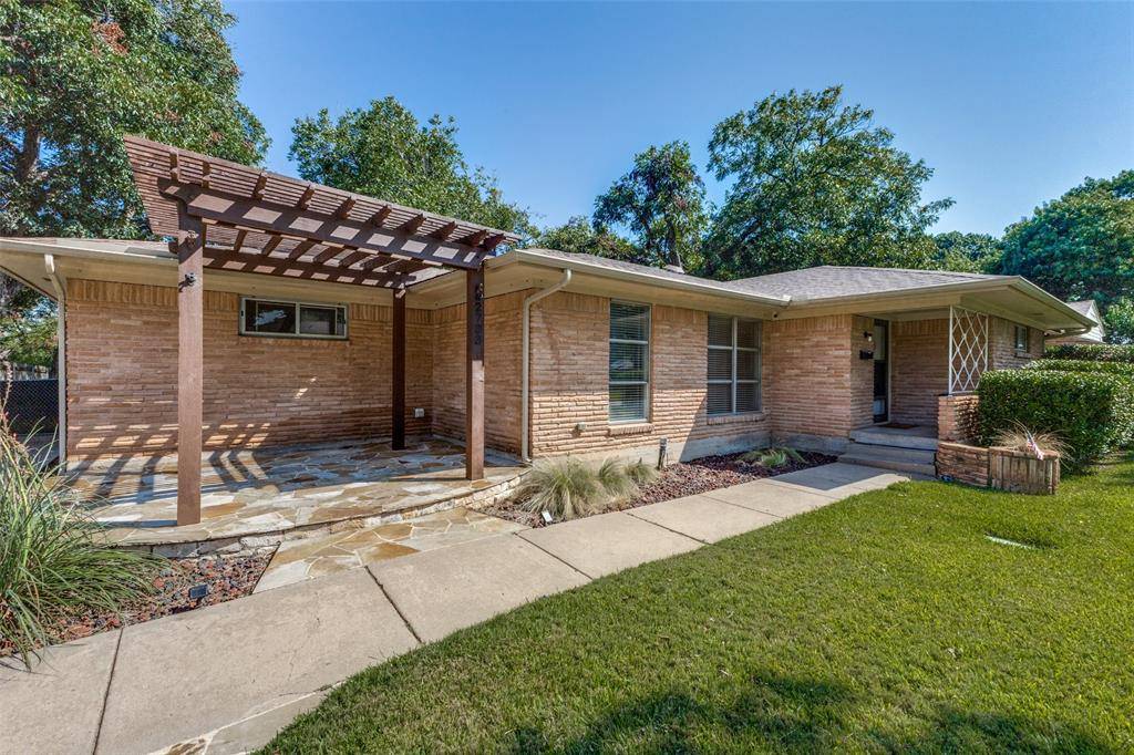 Dallas, TX 75233,2733 Whitewood Drive
