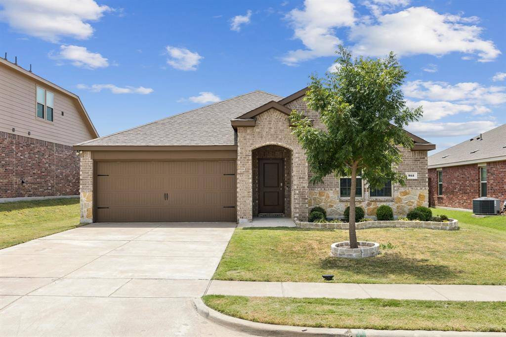Aubrey, TX 76227,912 Alton Drive