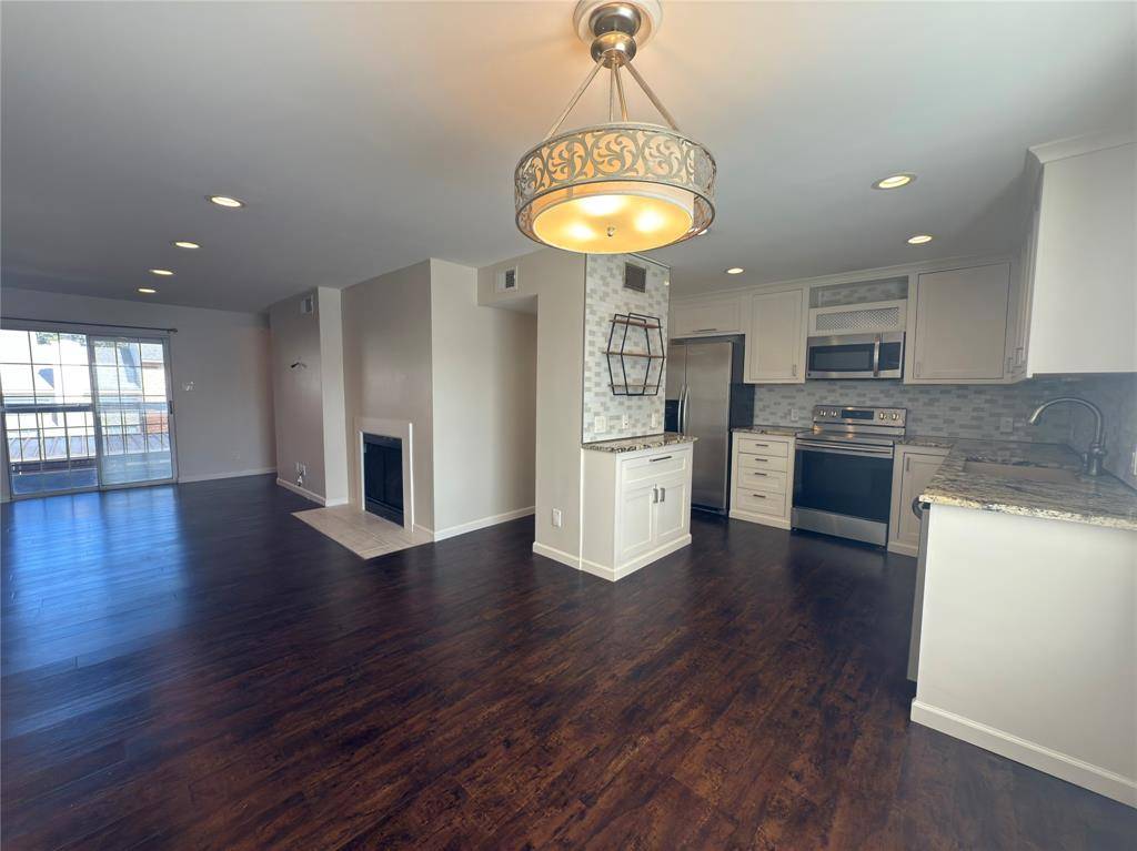 Dallas, TX 75243,12480 Abrams Road #2922