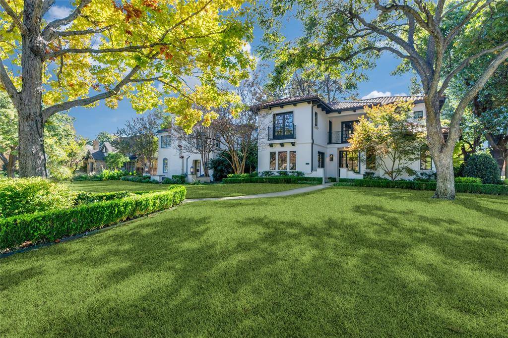 Dallas, TX 75214,7002 Lakewood Boulevard