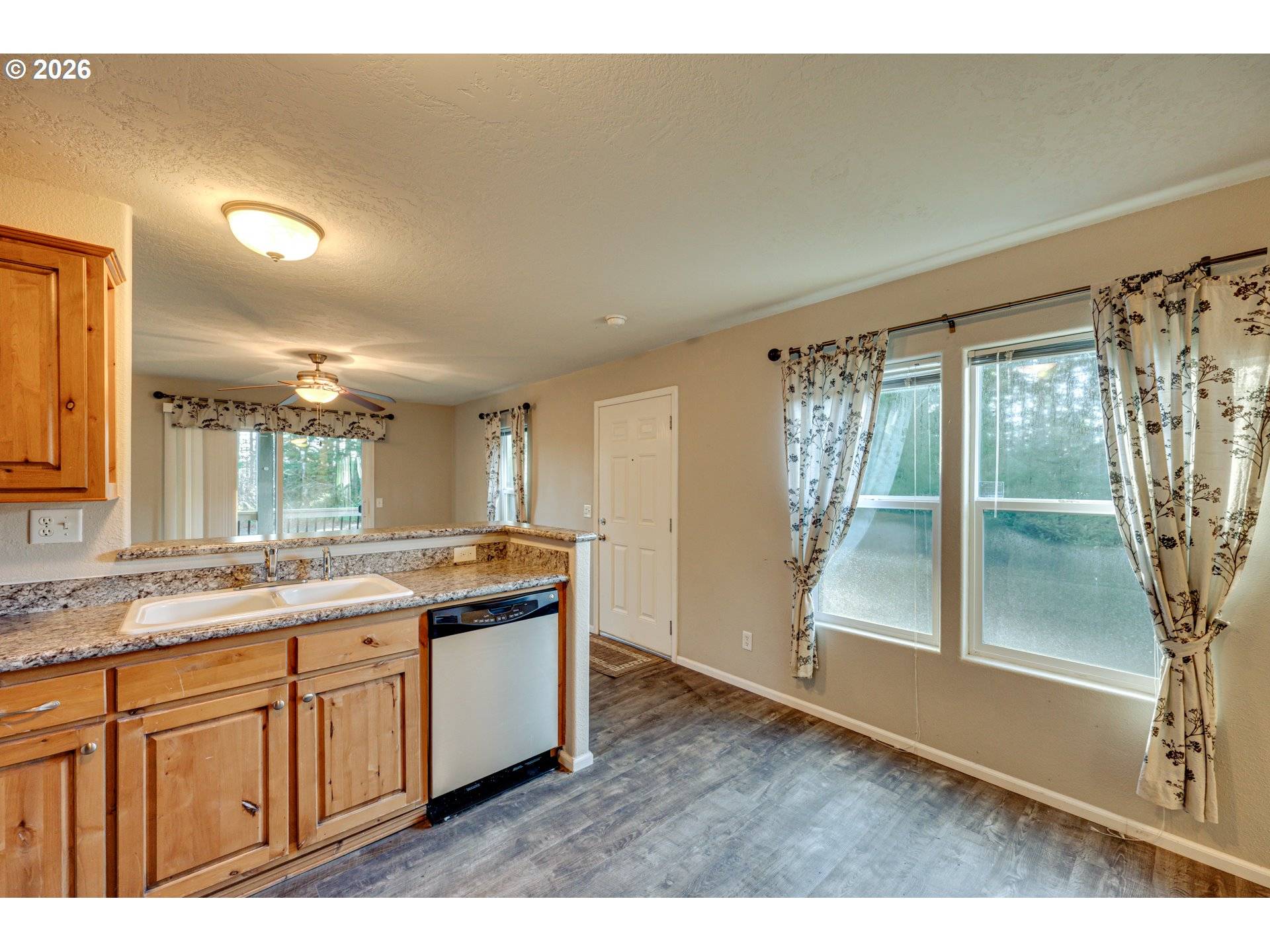 Amboy, WA 98601,43902 NE COLUMBIA TIE RD