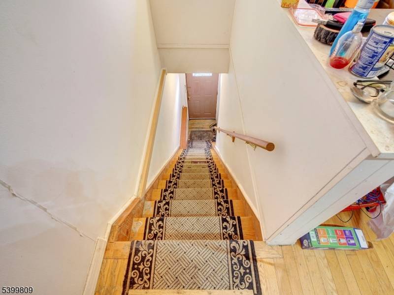 Bayonne City, NJ 07002,32 W 19Th St