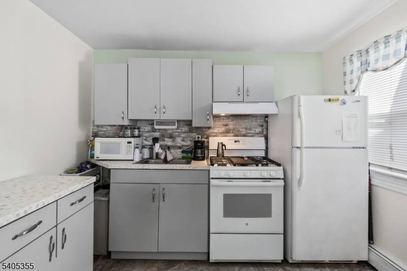 Paterson City, NJ 07502,262 Union Ave