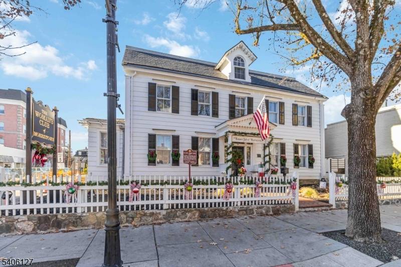 Morristown Town, NJ 07960,51 South St