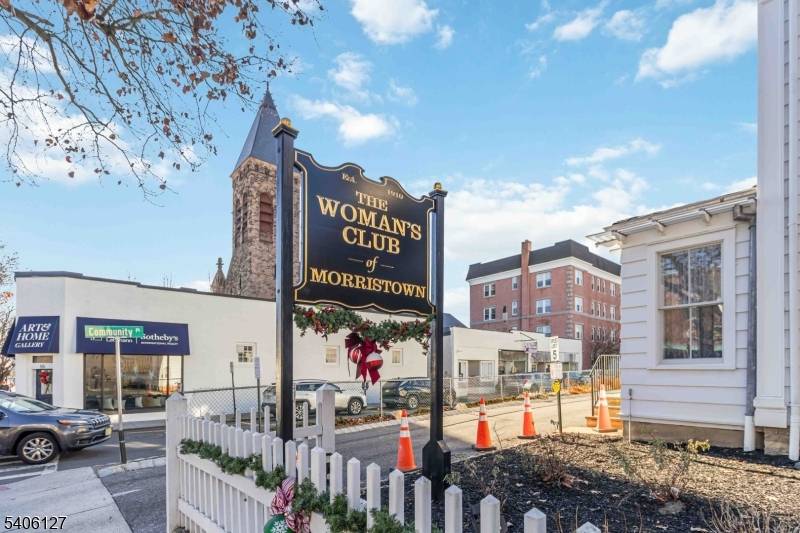 Morristown Town, NJ 07960,51 South St