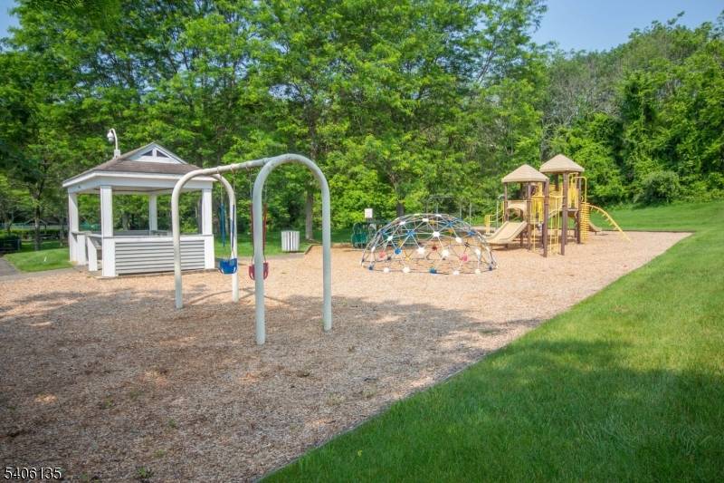 Hardyston Twp., NJ 07419,18 Mountain View Ct