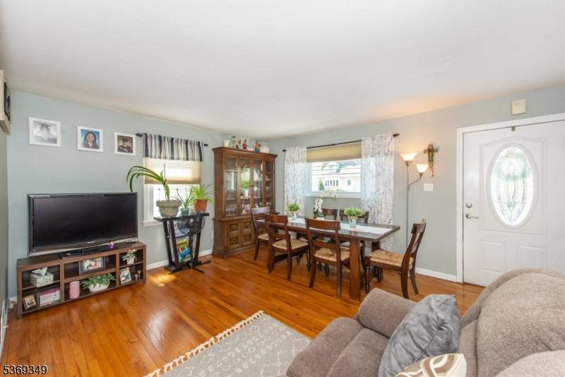 Cedar Grove Twp., NJ 07009,88 Ozone Ave