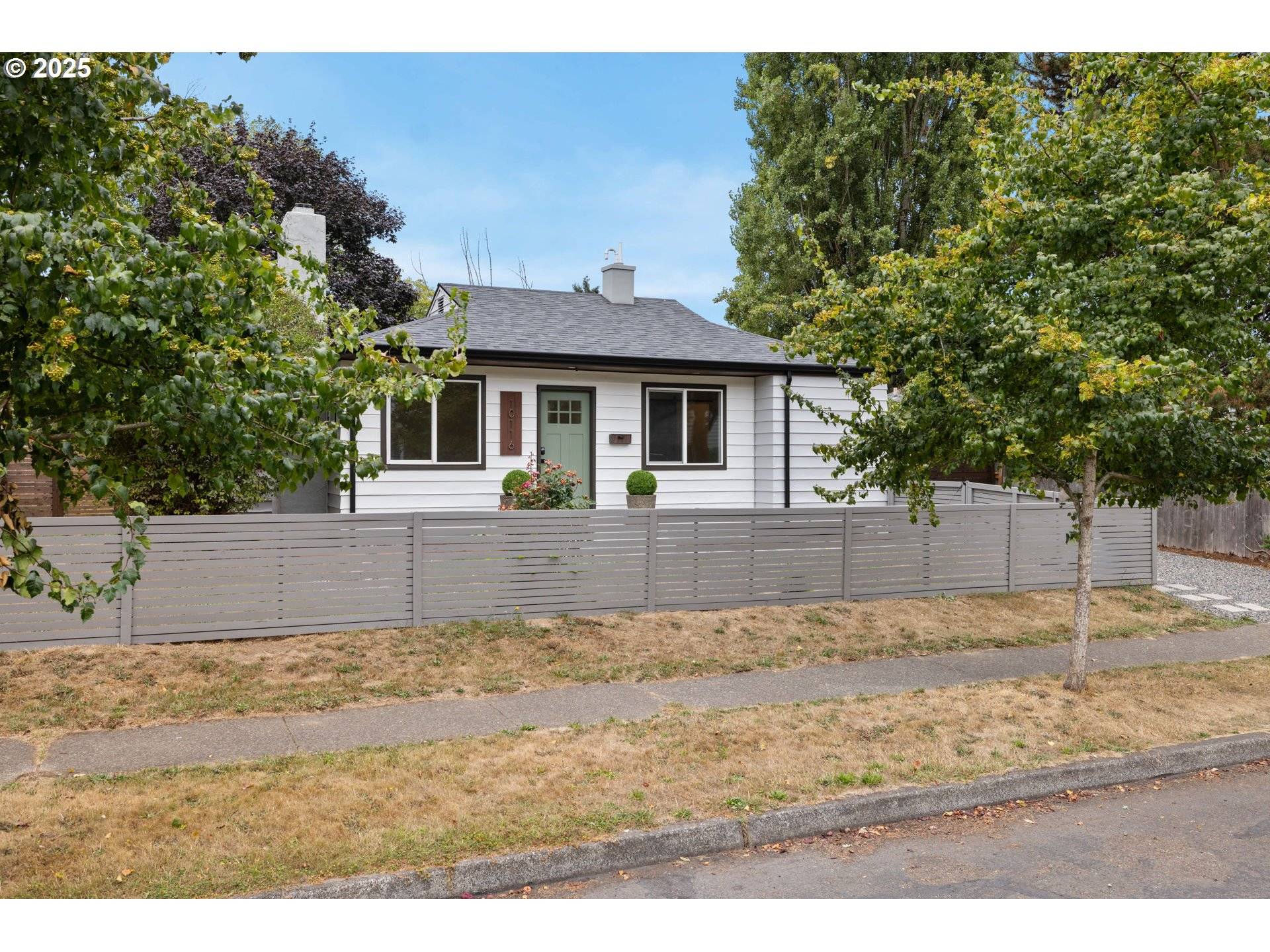 Portland, OR 97203,10116 N HUDSON ST