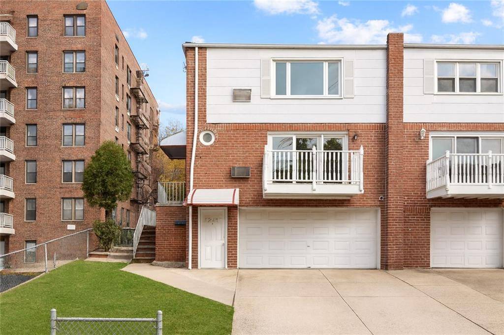 Staten  Island, NY 10305,622 Hylan BLVD