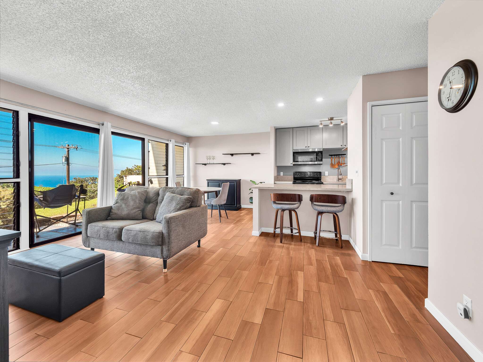 Holualoa, HI 96725,79-7199 MAMALAHOA HWY #F-150