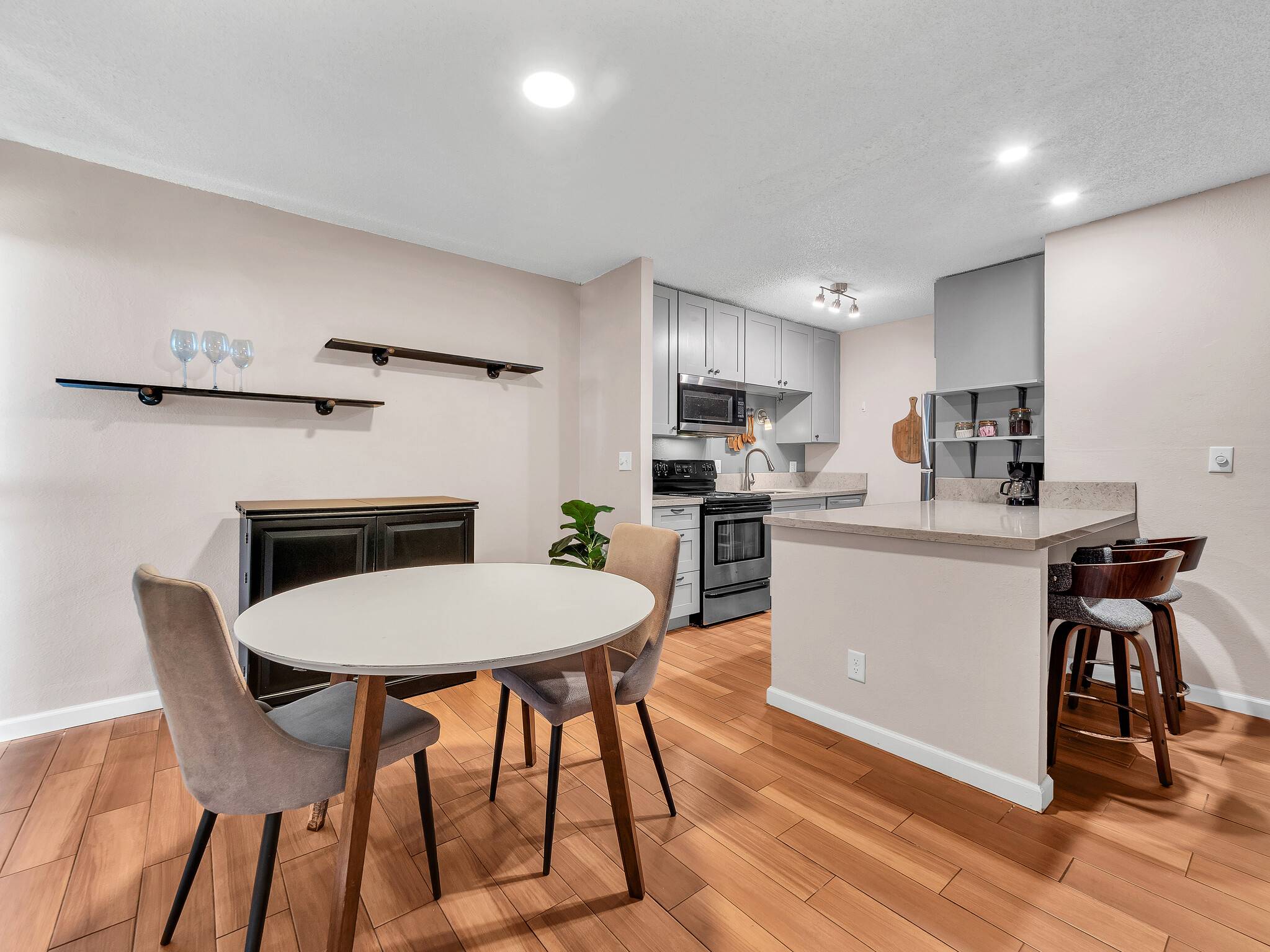 Holualoa, HI 96725,79-7199 MAMALAHOA HWY #F-150