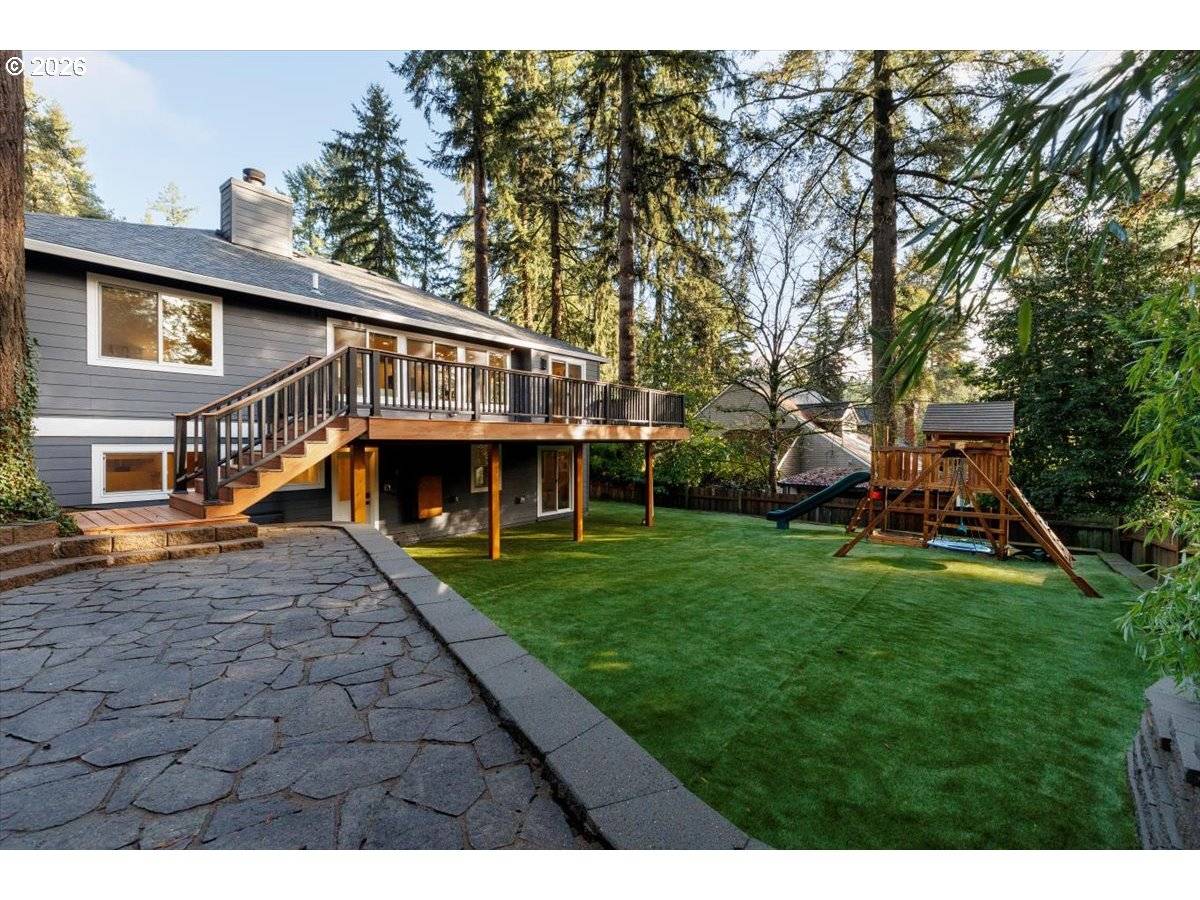 Lake Oswego, OR 97035,4188 COBB WAY