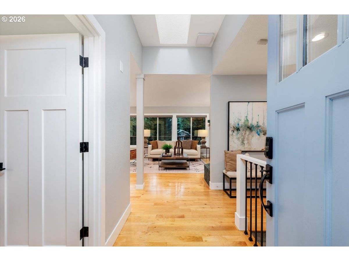 Lake Oswego, OR 97035,4188 COBB WAY