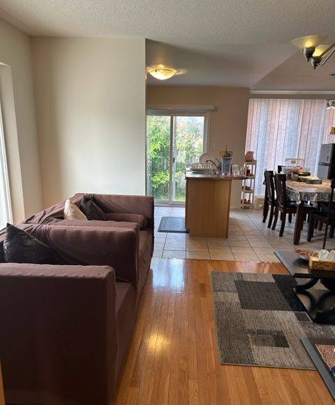 Toronto C13, ON M3C 4E5,179 Dallimore CIR