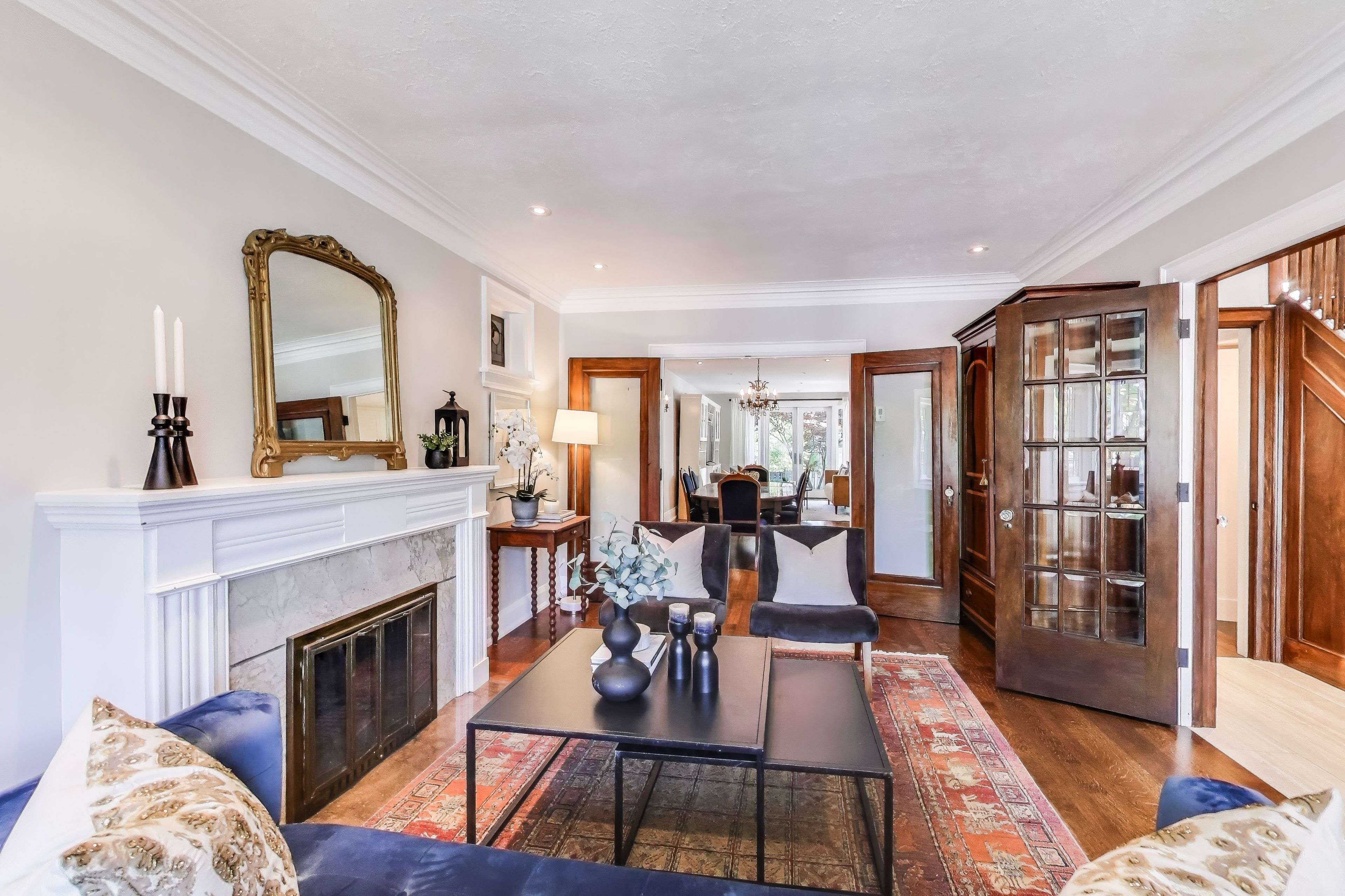 Toronto C04, ON M5M 1T2,275 Fairlawn AVE