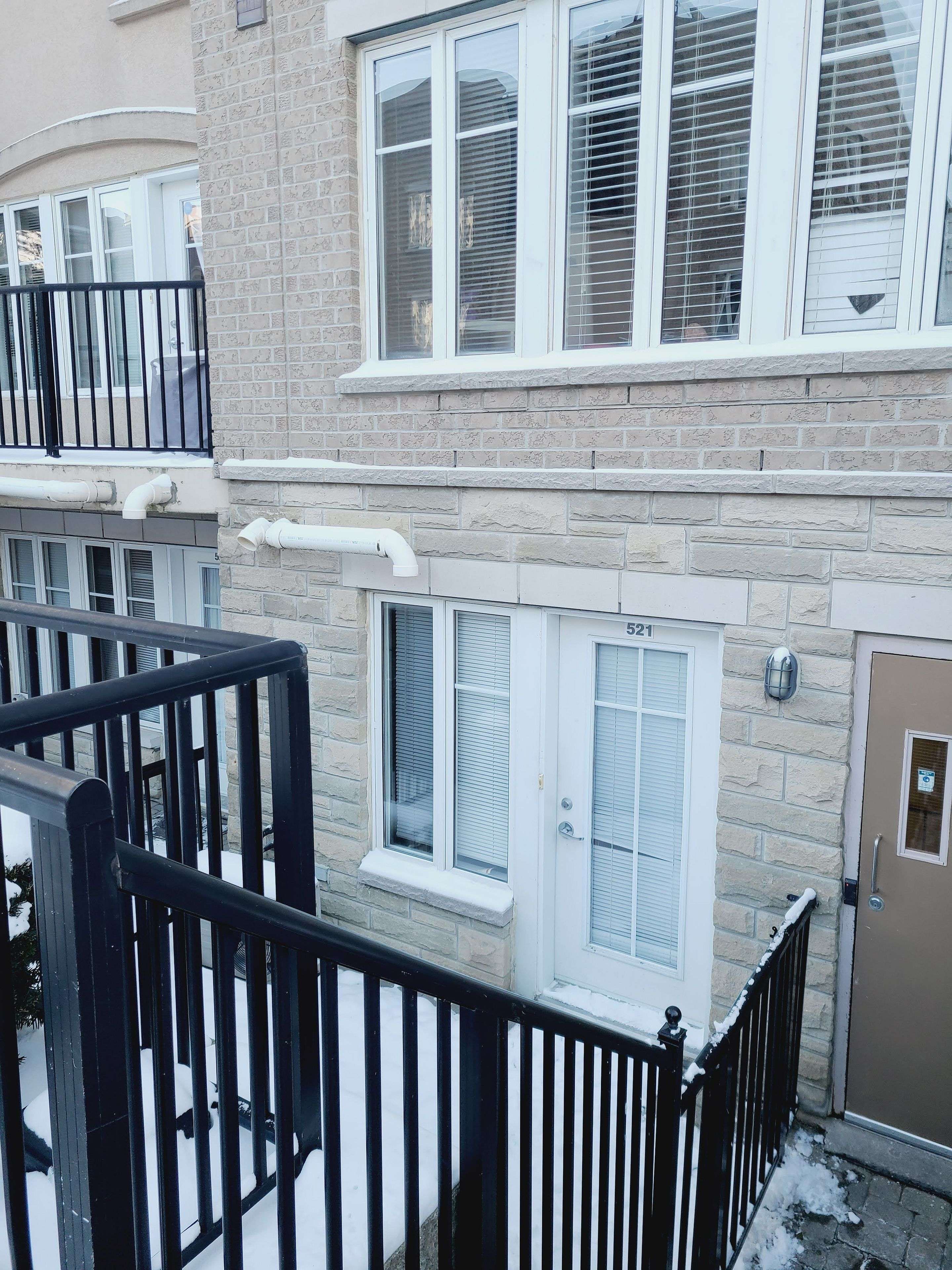 Toronto C01, ON M6K 3P1,46 Western Battery RD N #837