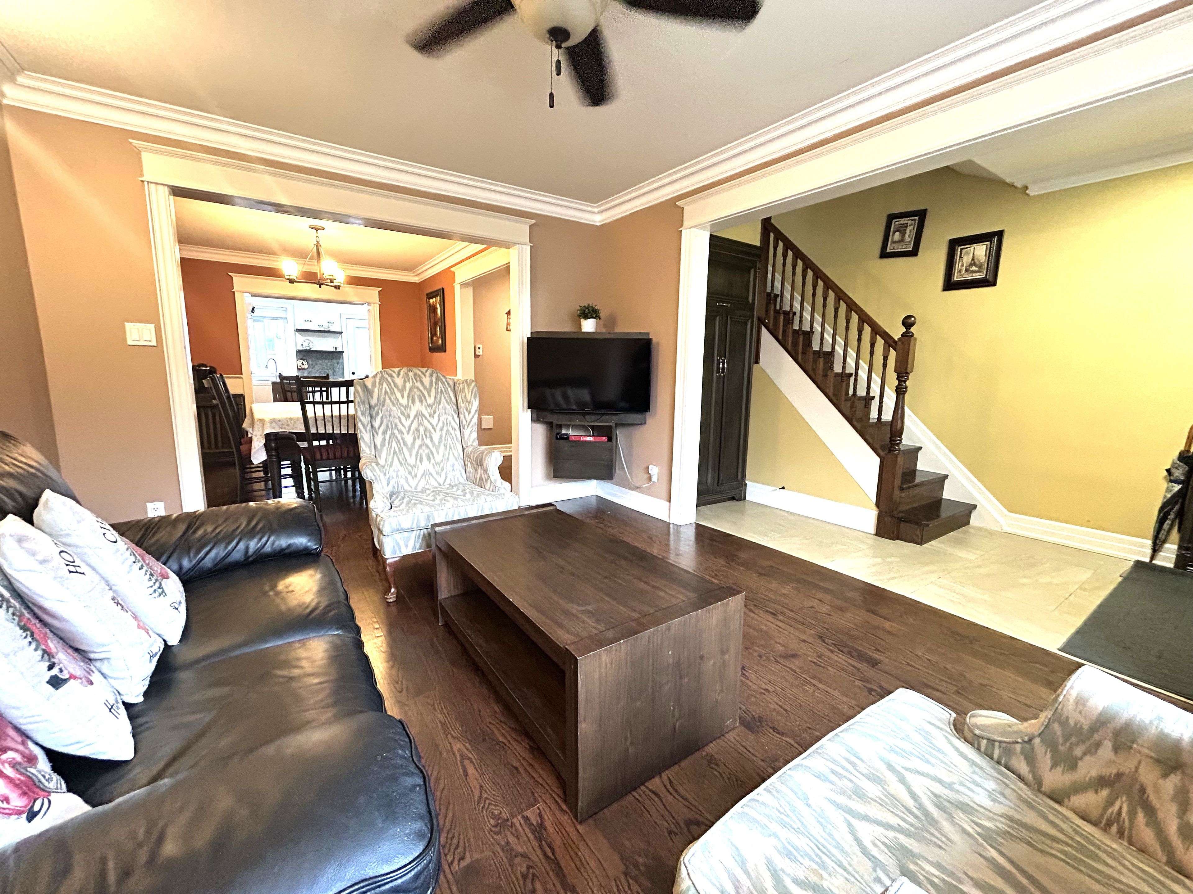 Toronto E01, ON M4L 2V1,92 Highfield RD #Main & 2nd Floor