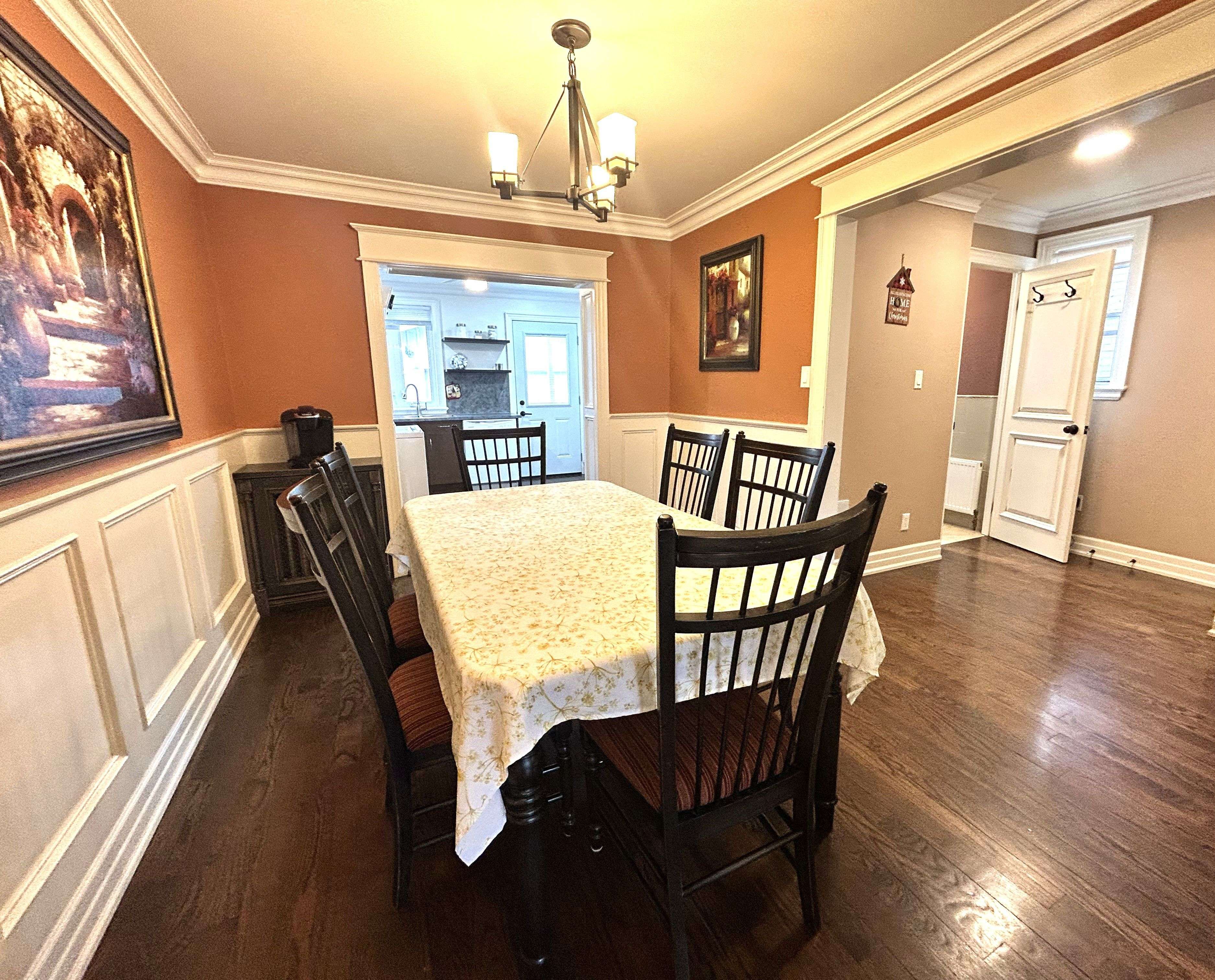 Toronto E01, ON M4L 2V1,92 Highfield RD #Main & 2nd Floor