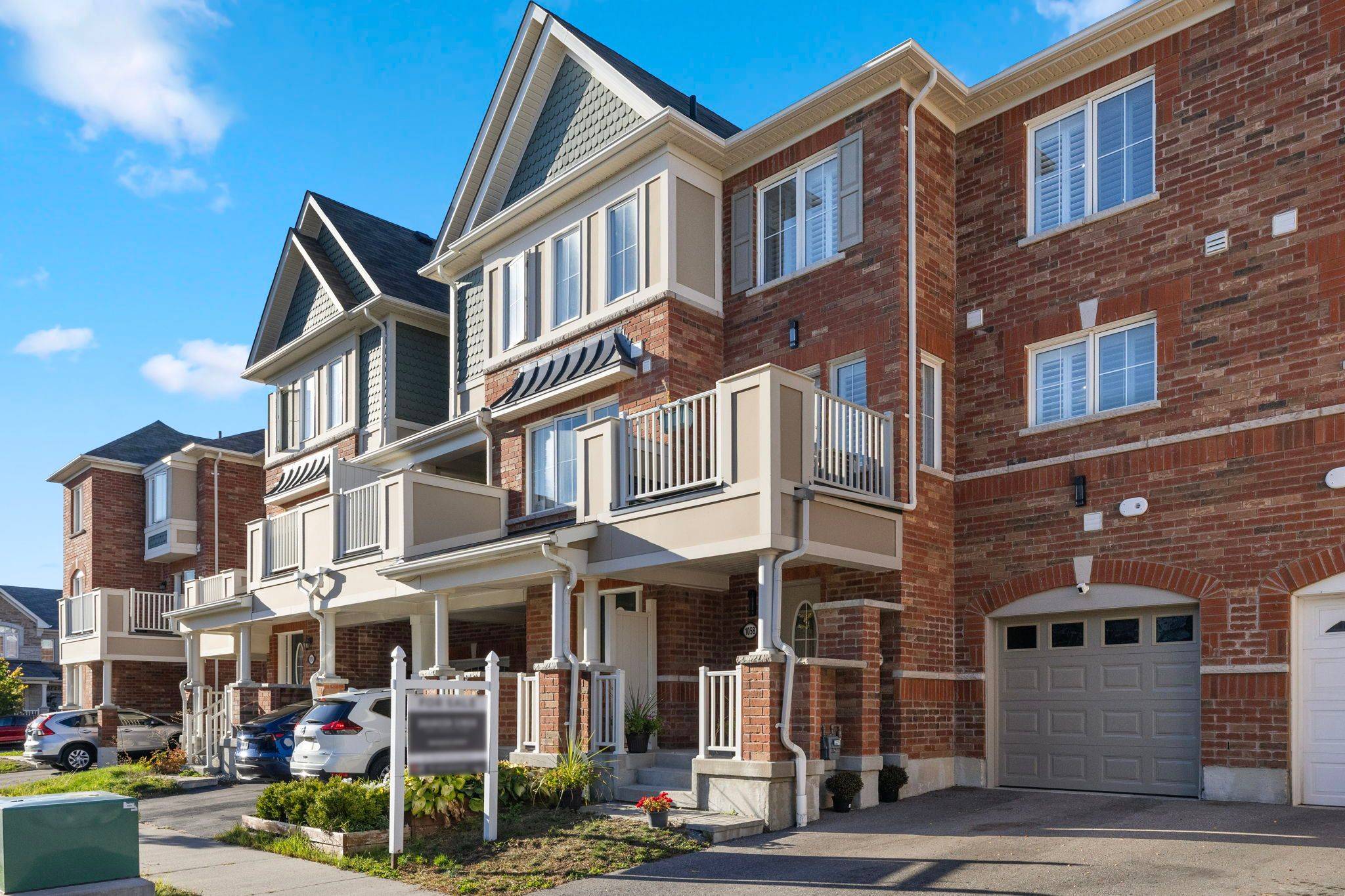 Pickering, ON L1X 0E9,1058 Clipper LN