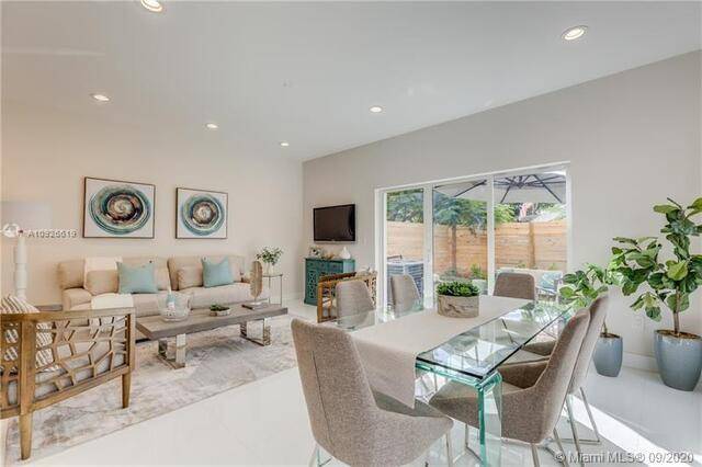 Oakland Park, FL 33334,688 NE 43rd St #688