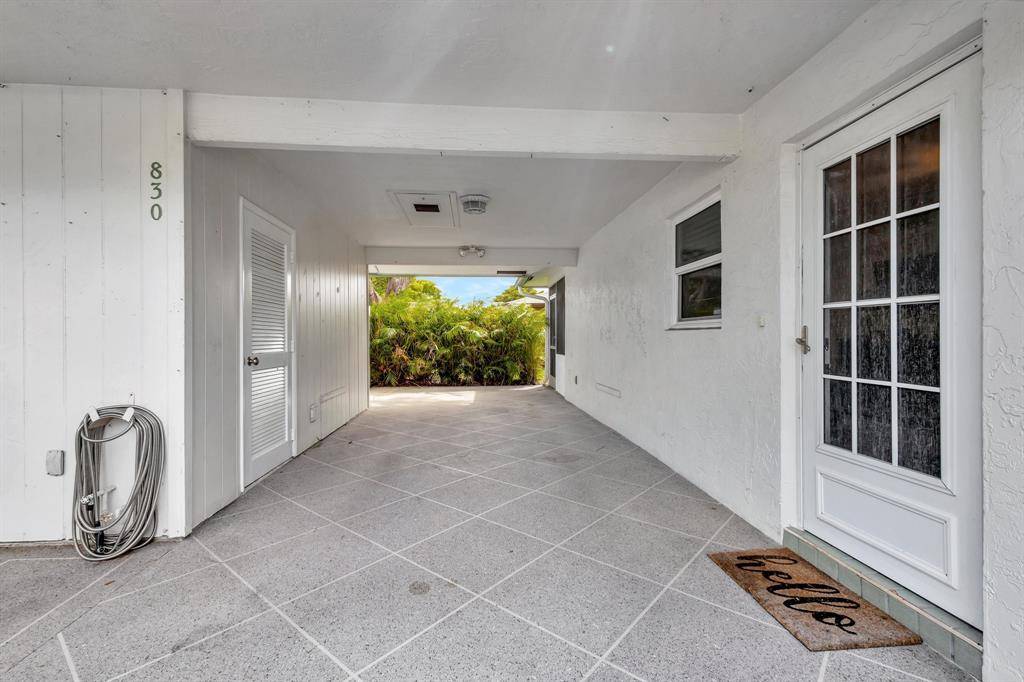 Delray Beach, FL 33445,830 Meadowlark Ln #830