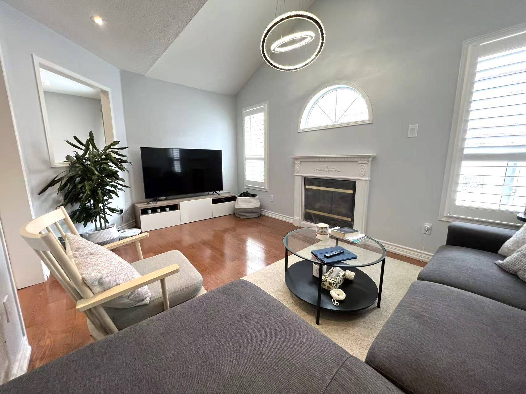 Vaughan, ON L6A 2Y6,11 Cape Verde WAY