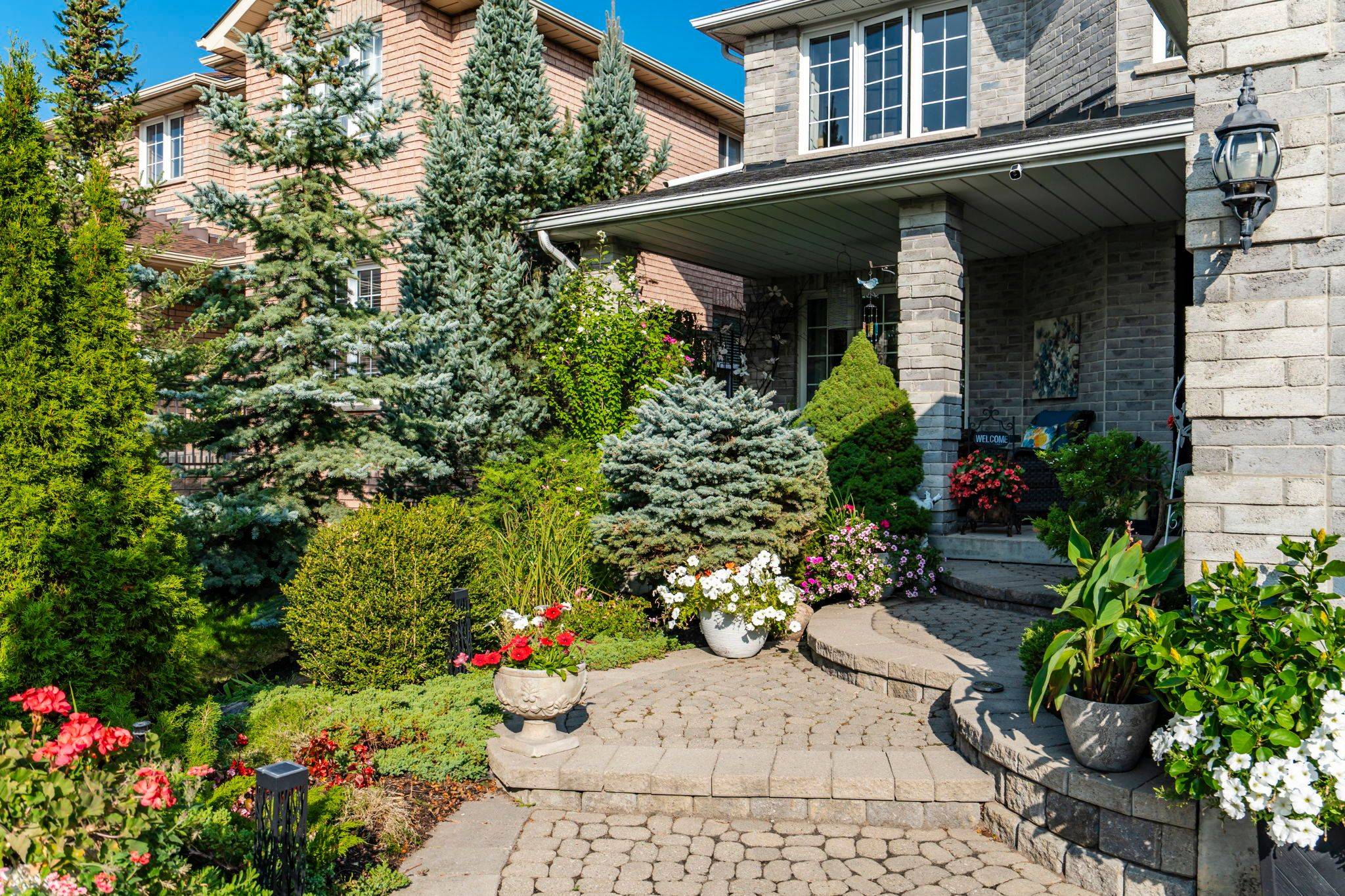 Barrie, ON L4M 6Y1,136 Birchwood DR