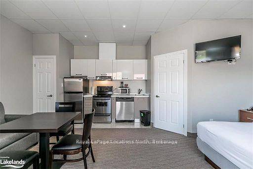 Wasaga Beach, ON L9Z 2J8,361 MOSLEY ST #106