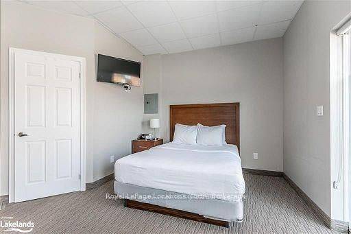 Wasaga Beach, ON L9Z 2J8,361 MOSLEY ST #106