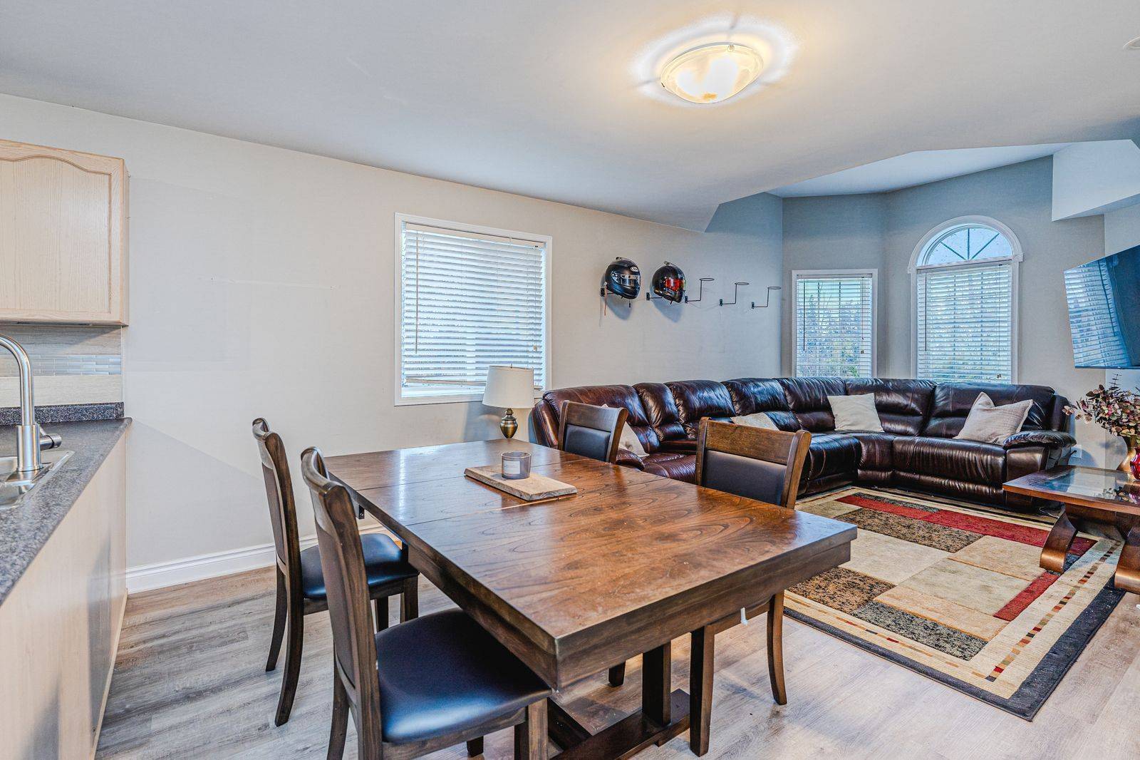 Barrie, ON L4M 7B3,30 Hewitt PL