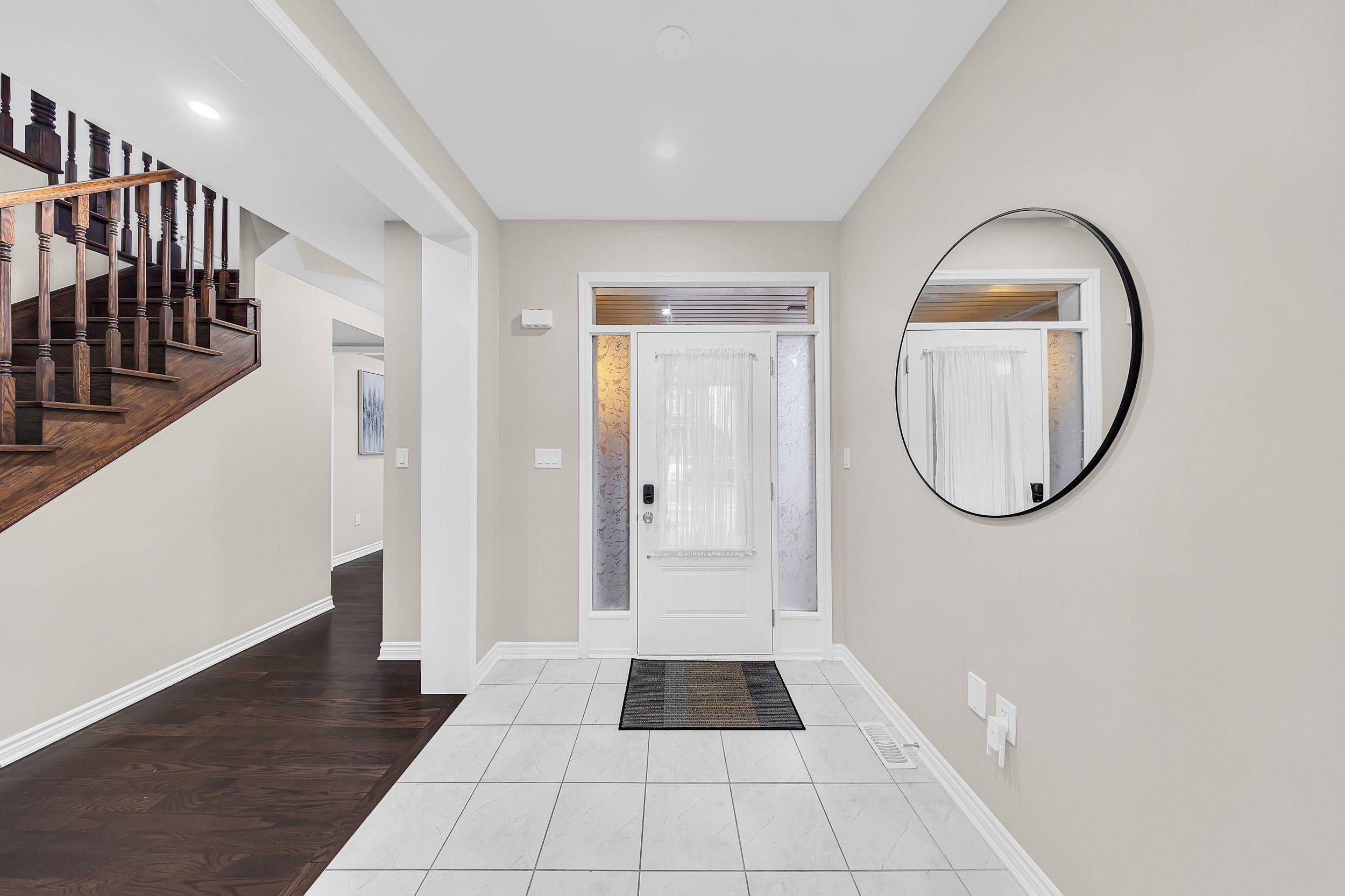 Caledon, ON L7C 4E4,94 Newhouse BLVD