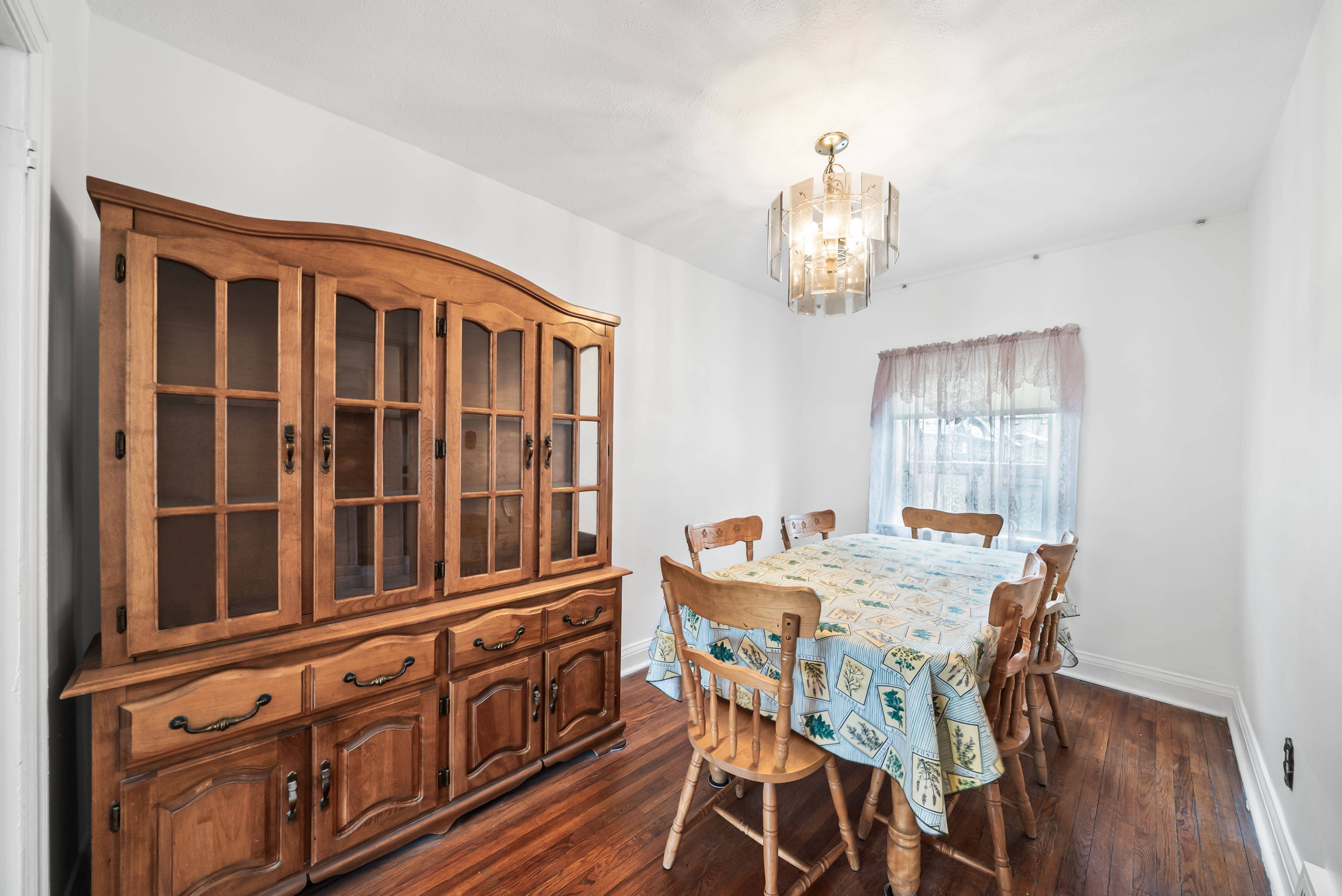 Toronto W03, ON M6N 3B3,616 Old Weston RD