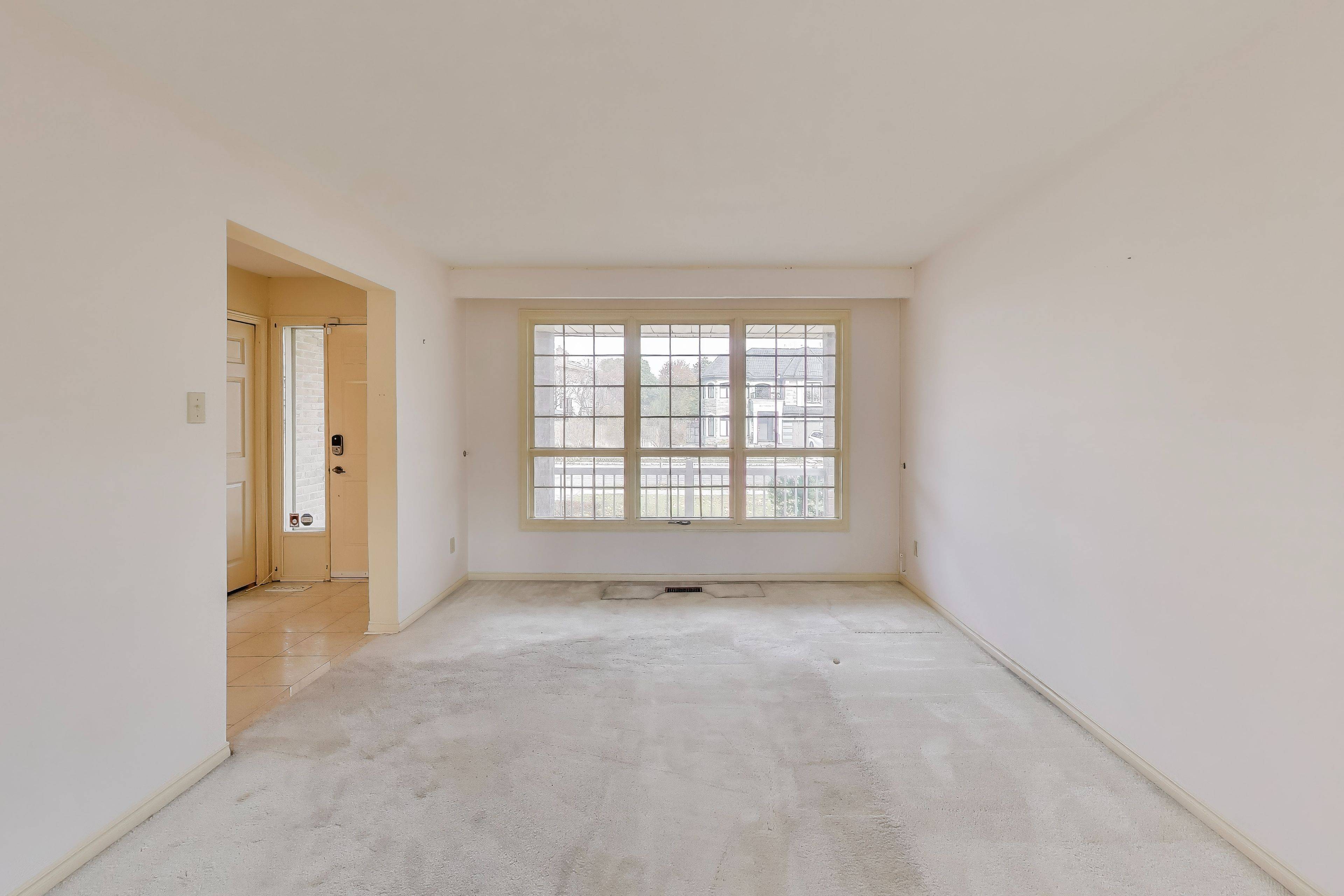 Mississauga, ON L5L 3N3,2436 Folkway DR