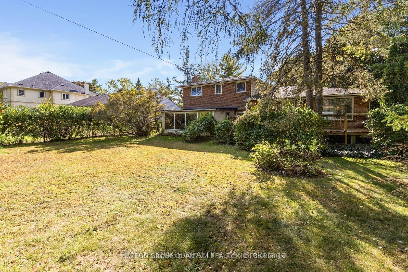 Mississauga, ON L5H 3H9,2113 Stonehouse CRES