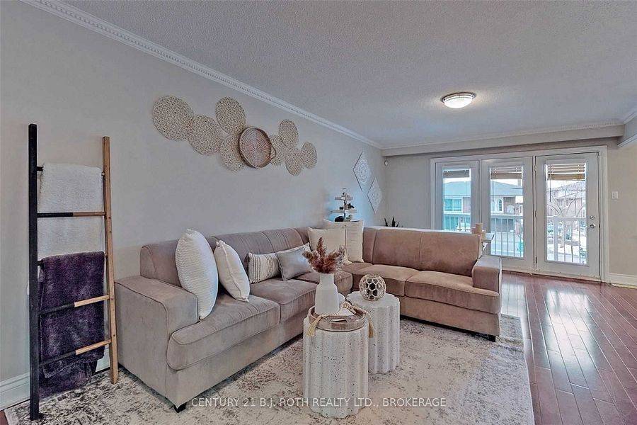 Mississauga, ON L4W 2G1,1658 Corkstone Glade N