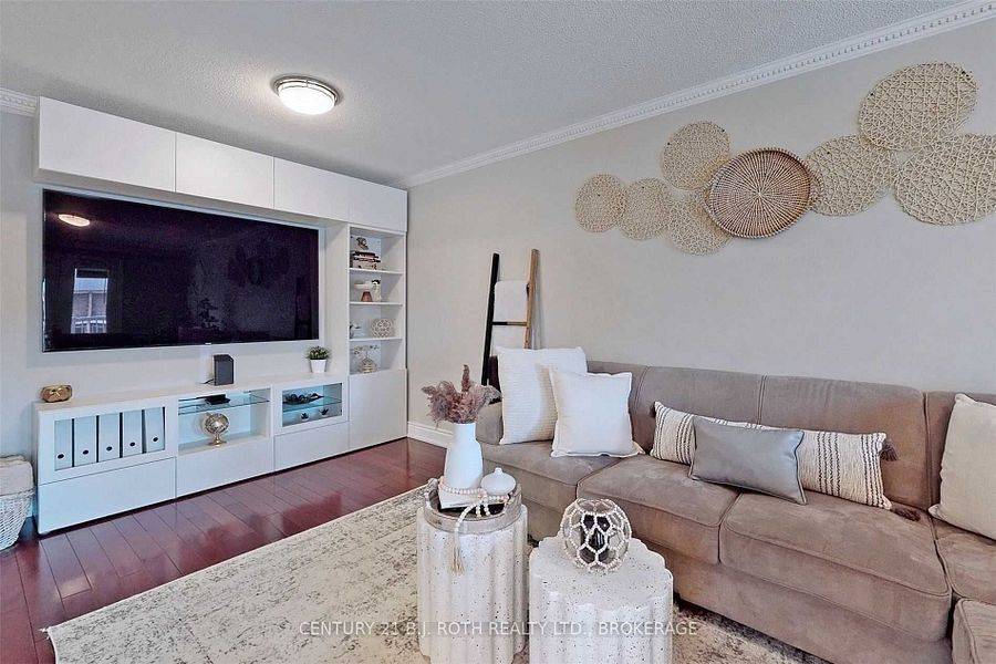 Mississauga, ON L4W 2G1,1658 Corkstone Glade N