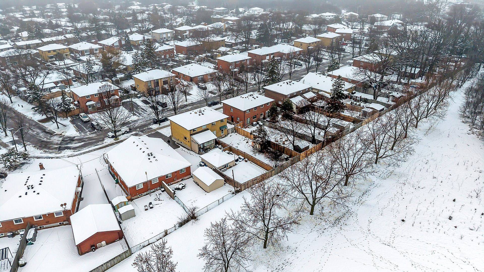 Mississauga, ON L5C 1S5,1367 Freeport DR