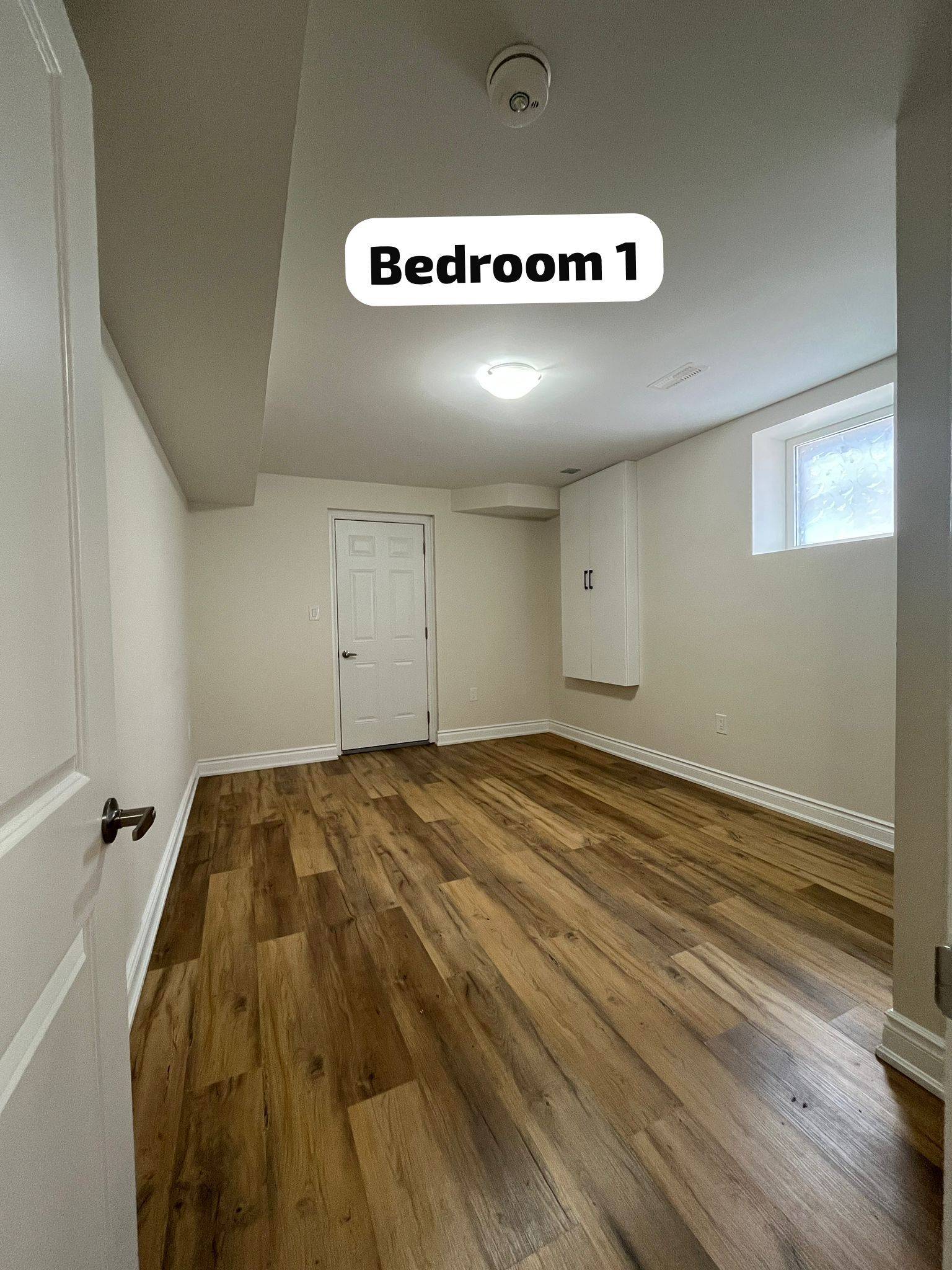 Brampton, ON L7A 5B1,27 Bachelor ST